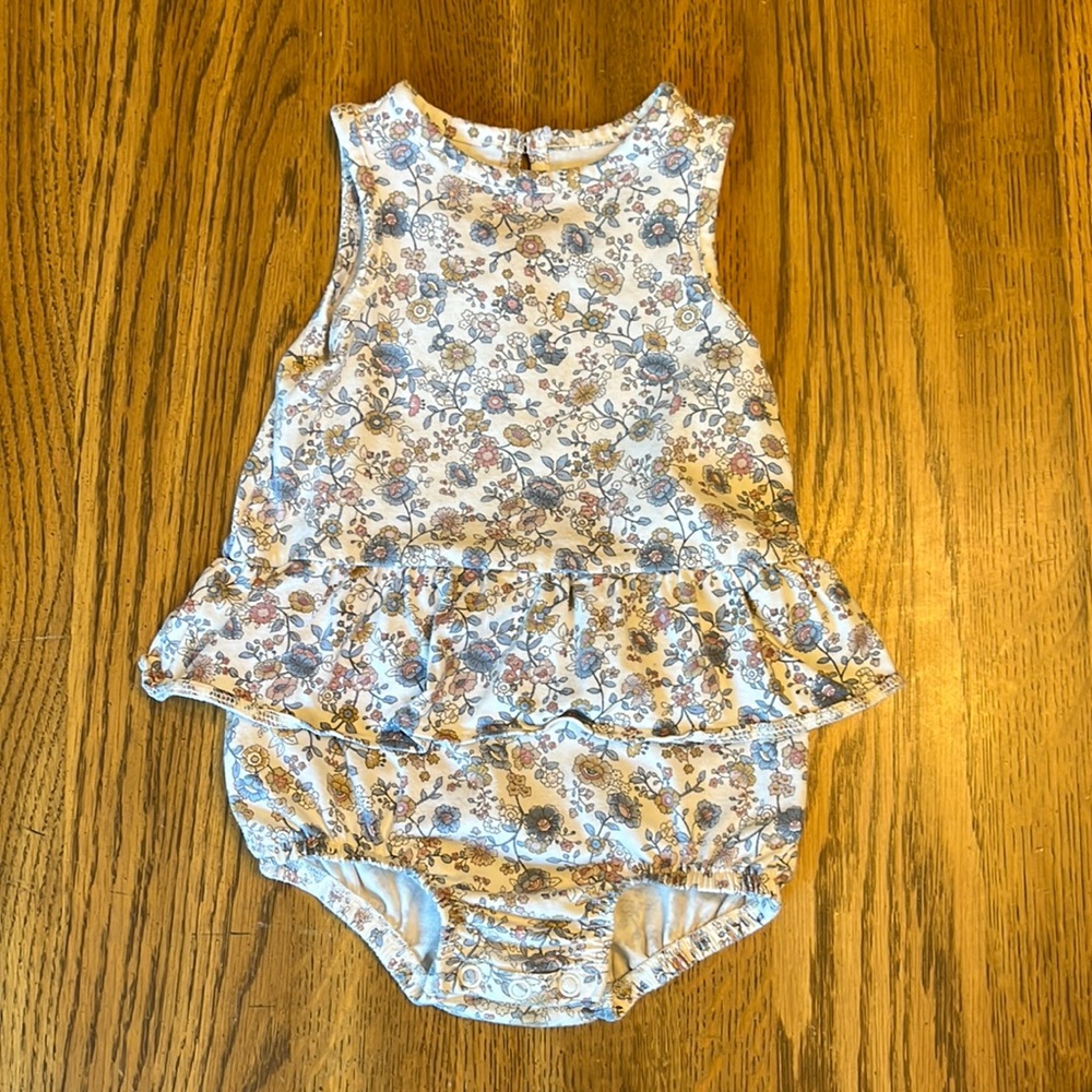Little Planet Organic ruffled onesie